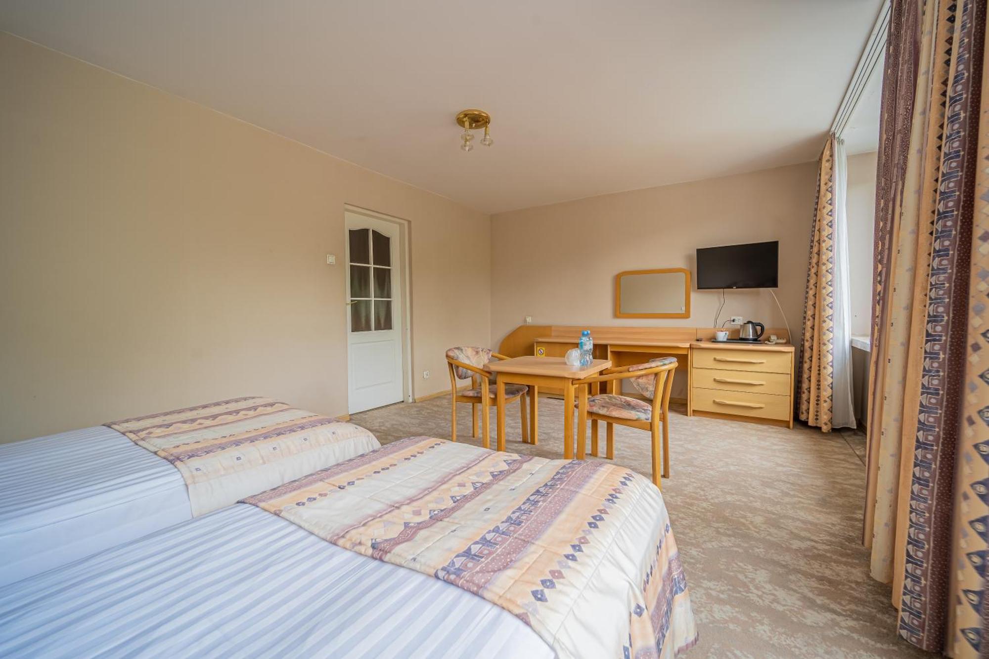 Hotel Mazowiecki Lodz Εξωτερικό φωτογραφία